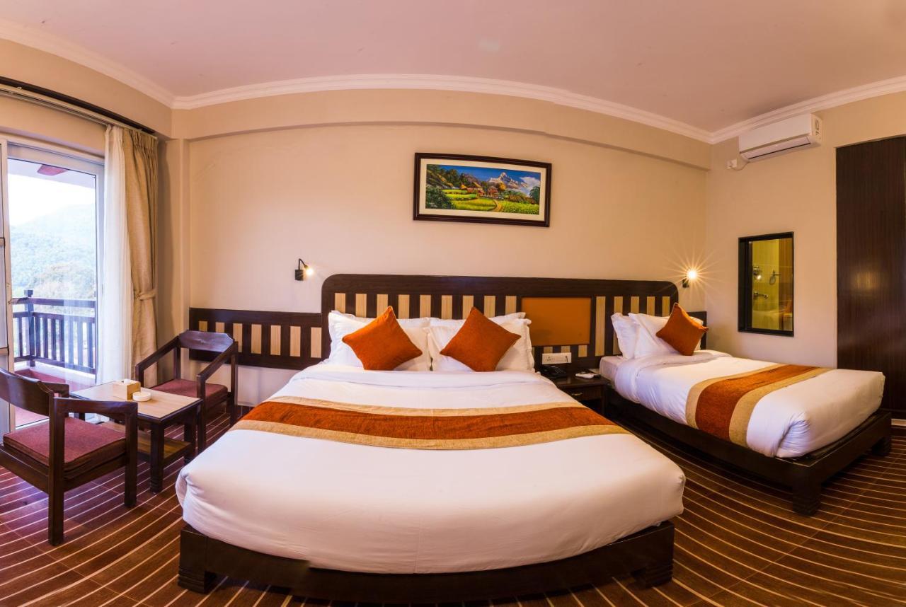 Hotel Kausi Покхара Экстерьер фото